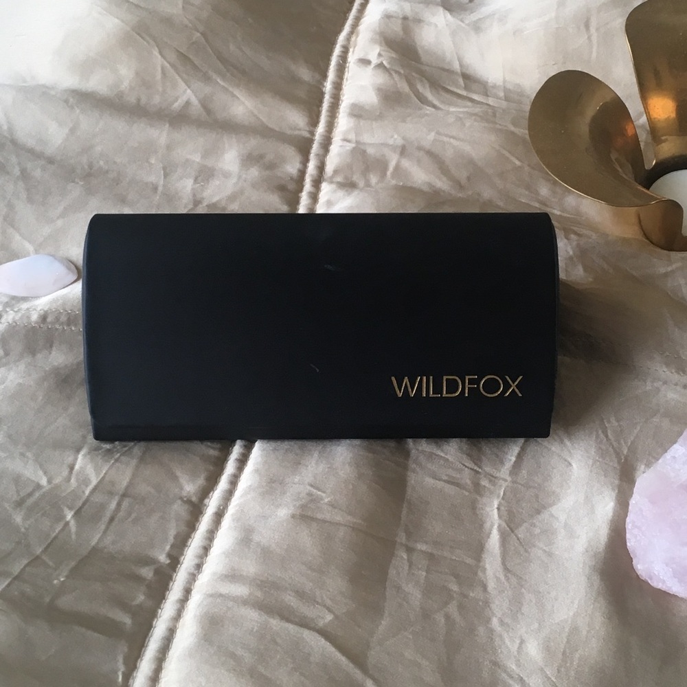 wildfox heart shaped sunglasses case
